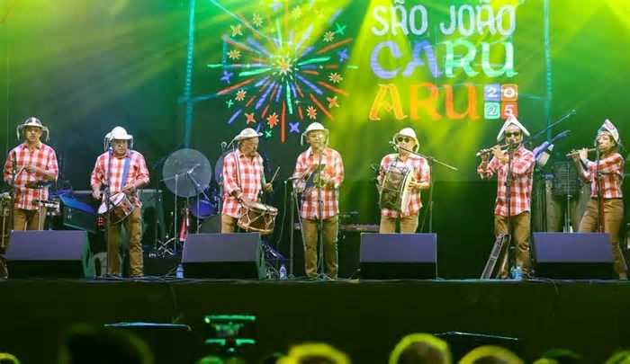 Forró embala São João de Caruaru, 