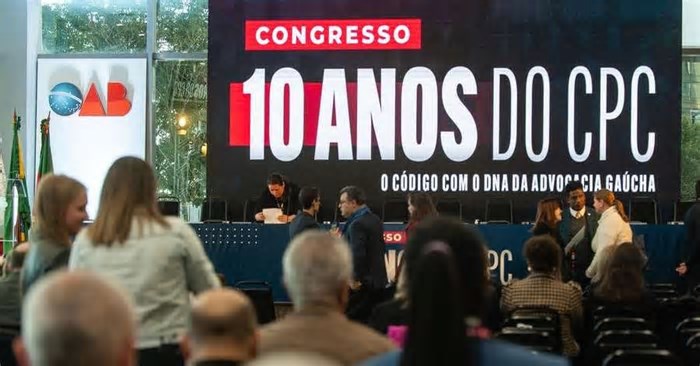 Congresso da OAB/RS homenageia uma década de promulgação do Código de Processo Civil