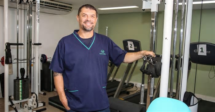 Com unidades em Caxias do Sul e Torres, clínica de reabilitação física cria programa focado em envelhecimento saudável