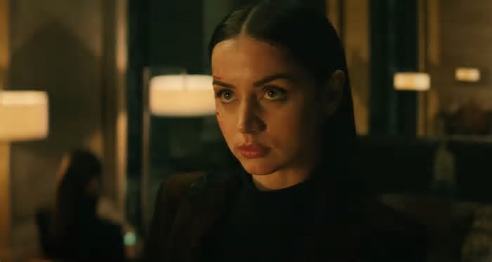 Bailarina, derivado de John Wick, sofre queda de 62% nas bilheteiras