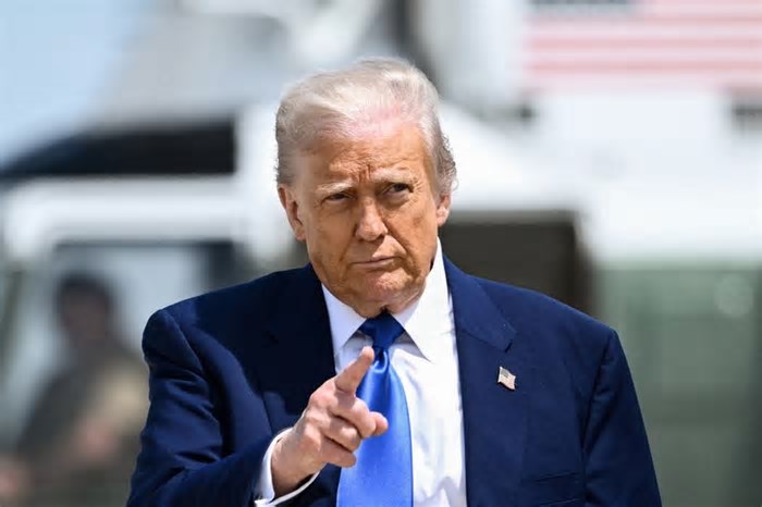 Sob Trump, confiança nos EUA cai ao redor do mundo, incluindo no Brasil, revela pesquisa