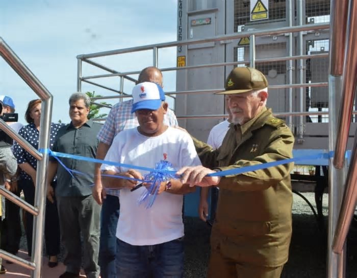 Parque solar fotovoltaico inaugurado em município de Cienfuegos