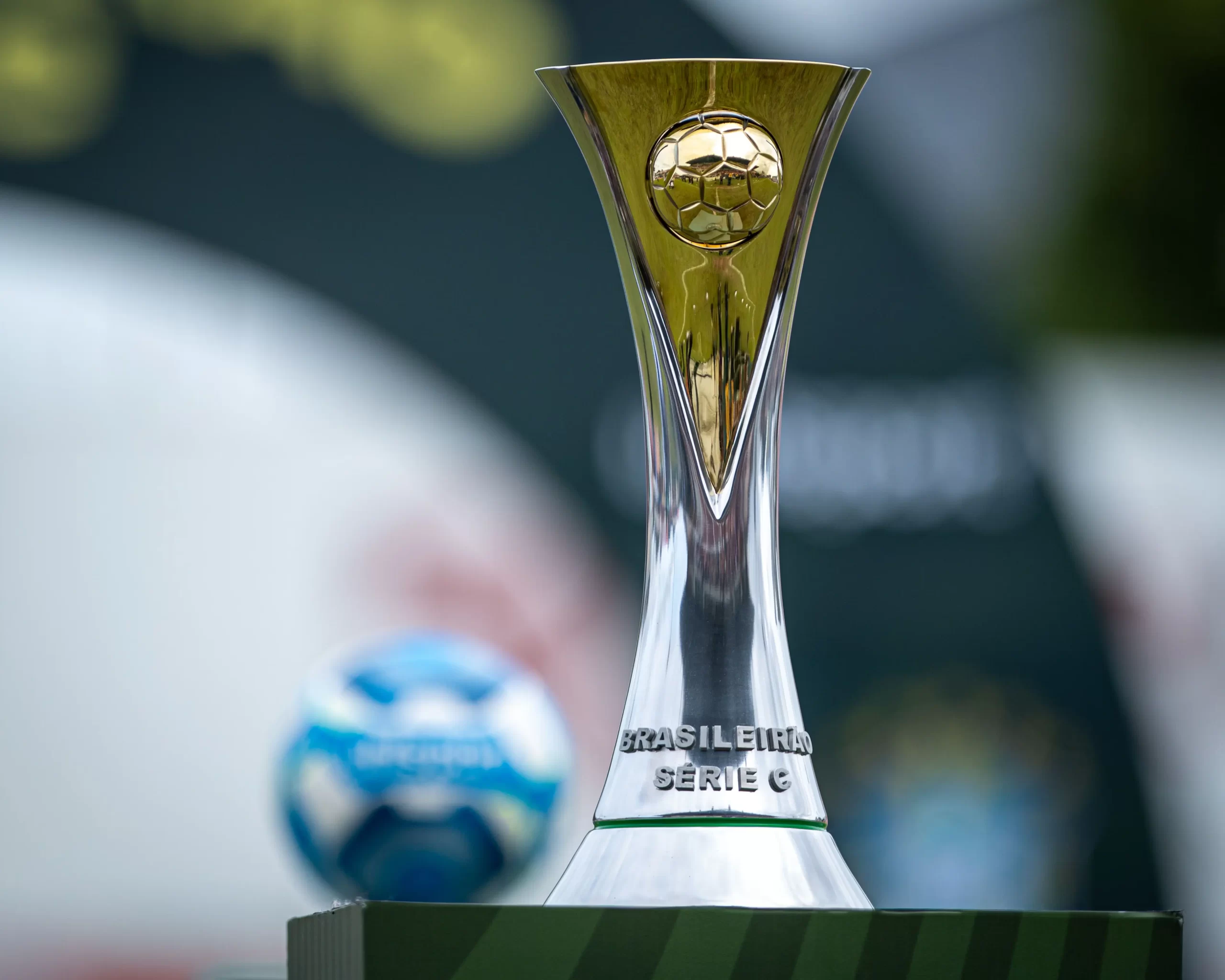 Saiba onde assistir a Itabaiana x Ituano ao vivo hoje. Confira o horário, as prováveis escalações e baixe o App do 365Scores para alertas de gol!