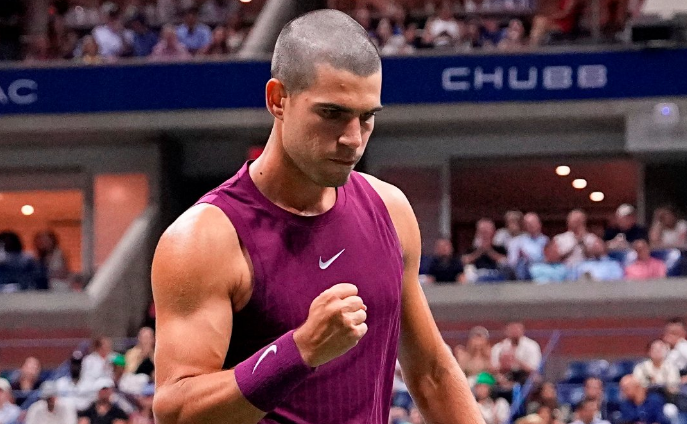 João Fonseca, número 35 do mundo, concedeu entrevista coletiva após a vitória na madrugada desta segunda-feira sobre o americano Tommy Paul, 24º colocado.