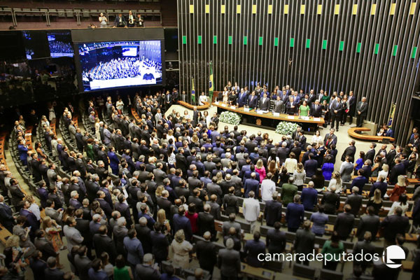 As provas do concurso Câmara dos Deputados se aproximam e agora é hora de intensificar a preparação: confira a "Revisão de Véspera".