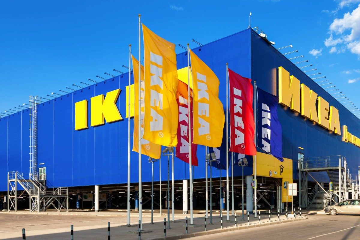 A IKEA reforçou a sua aposta na casa inteligente com o lançamento das novas lâmpadas inteligentes Kajplats em Portugal. Os preços começam nos 4.99 euros...