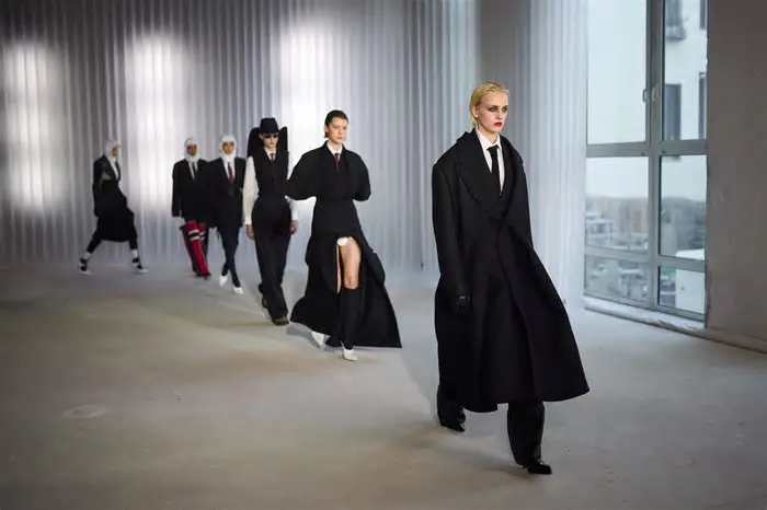 Depois de perder mais de 59 kg com cirurgia bariátrica, Christie Woodard corre em 36 estados e não pretende parar ...