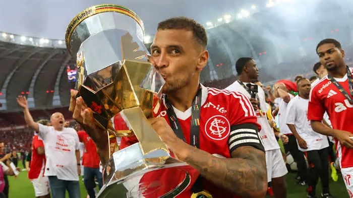 Colorado venceu oito dos 10 jogos que disputou no estadual e técnico Paulo Pezzolano pode conquistar a primeira taça no clube ...