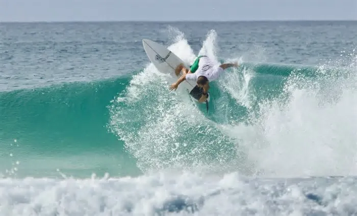 Atletas locais e convidados disputaram, no fim de semana, a primeira etapa do Circuito Neuronha Surf 2026, na Praia Cacimba ...