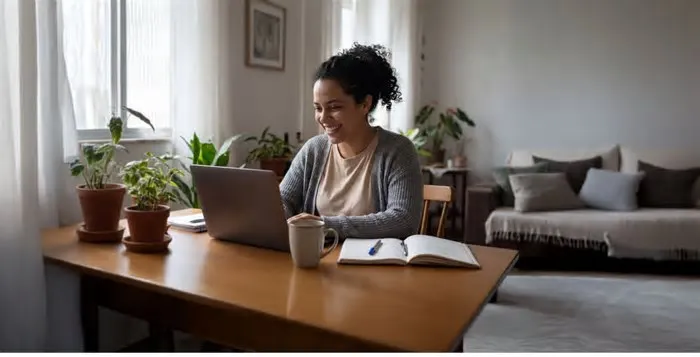 O Santander, em parceria com o British Council, lança uma nova edição do programa Santander | British Council- English Online ...