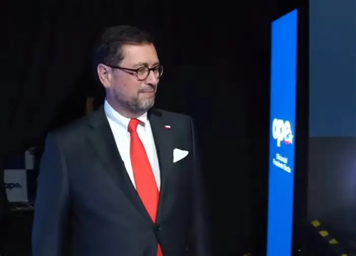 Algunas fuentes en Cancillería transmiten que la decisión se tomó porque fue negociada por el gobierno del expresidente ...