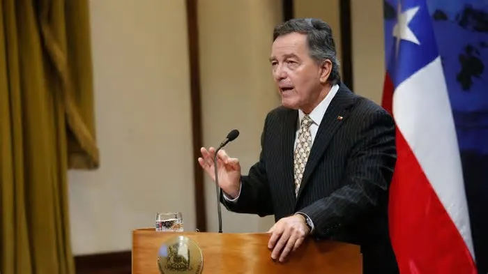 El Presidente José Antonio Kast designó a Roberto Ampuero como embajador ante la ONU y a José Miguel Castro en la OEA.