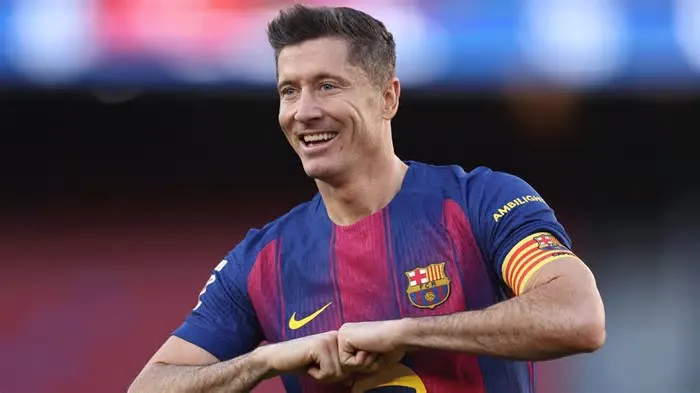 Robert Lewandowski estaria disposto a aceitar uma redução salarial para permanecer no Barcelona, agora que se aproxima do fim ...