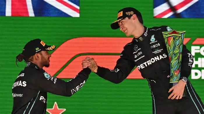 George Russell rebateu as críticas de Lewis Hamilton sobre a suposta irregularidade no motor W17 da Mercedes após a vitória ...