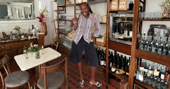 Com design retrô dos anos 2000, modelo da Adidas conquista fashionistas e ganha destaque nas produções do dia a dia; confira ...