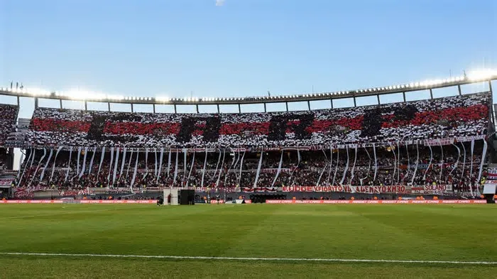 O River Plate e o presidente Stefano Di Carlo boicotaram o Comitê Executivo da AFA após alegações de evasão fiscal contra ...