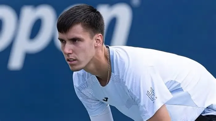 O principal nome do tênis brasileiro na atualidade derrotou o húngaro Fábián Marozsán em sua primeira partida no torneio ...