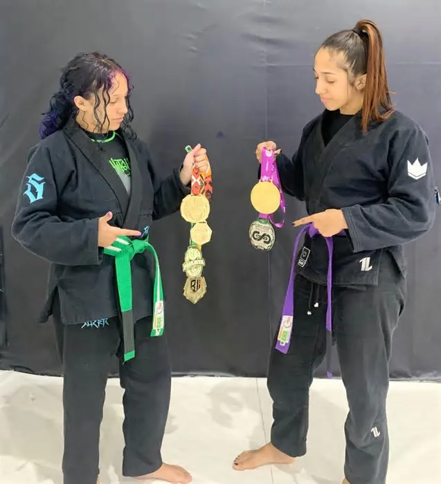 Fique ligado com as últimas notícias de Sorocaba e região. Siga informações de esporte, a cobertura completa do São Bento, ...