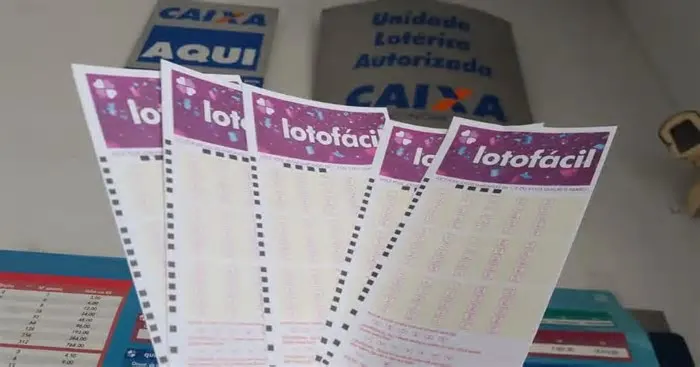 A Lotofácil sorteia prêmio de R$ 2 milhões, na noite desta segunda-feira (16), no Espaço da Sorte, em São Paulo, no concurso ...