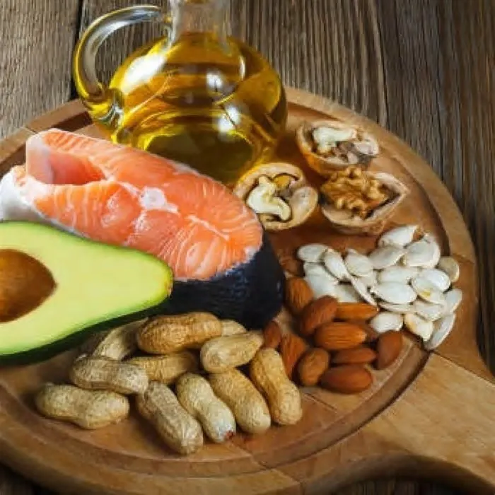 Entenda como uma dieta rica em certos nutrientes pode ajudar a reduzir a inflamação no corpo e a percepção da dor pelo ...