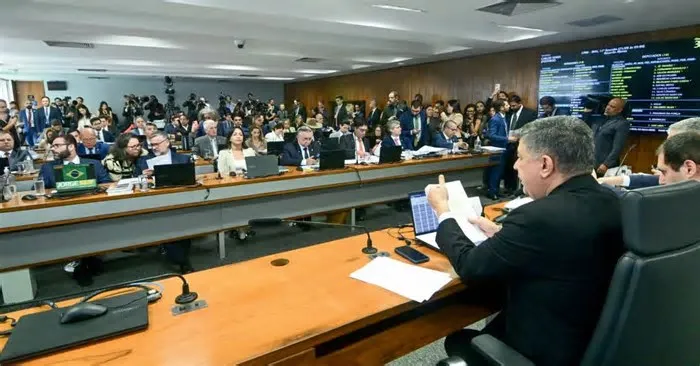 Na semana passada, a CPMI entrou com um recurso no Supremo Tribunal Federal contra a decisão liminar proferida pelo ministro ...