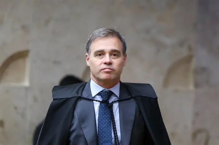 Depoimento do presidente da Contag está marcado para esta segunda-feira (16). Se ele for, a decisão de Mendonça permite a ele ...