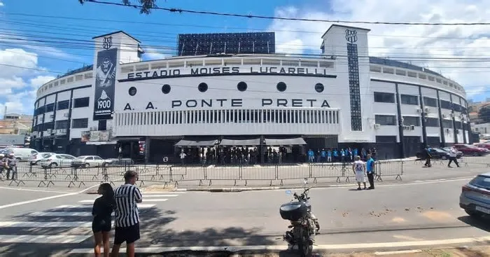 Os textos gerados por Inteligência Artificial na CNN Brasil são feitos com base em informações apuradas e checadas por ...