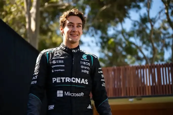 As incertezas da temporada de George Russell na Mercedes F1 são destacadas enquanto ele revela esperanças e desafios à frente ...
