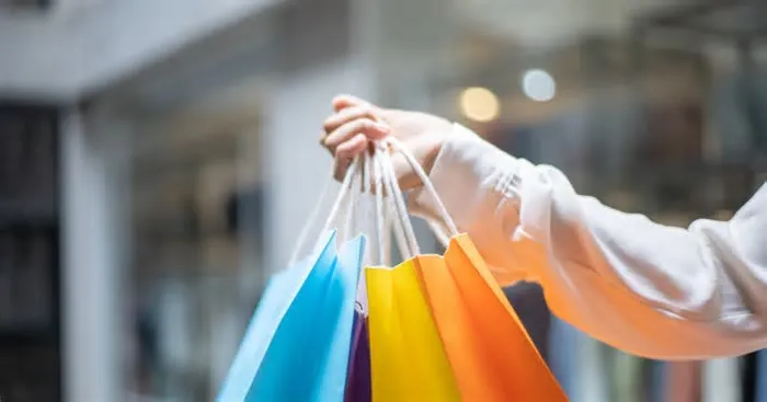 Especialista explica como o varejo transformou março em uma semana de grandes promoções para movimentar vendas após o ...