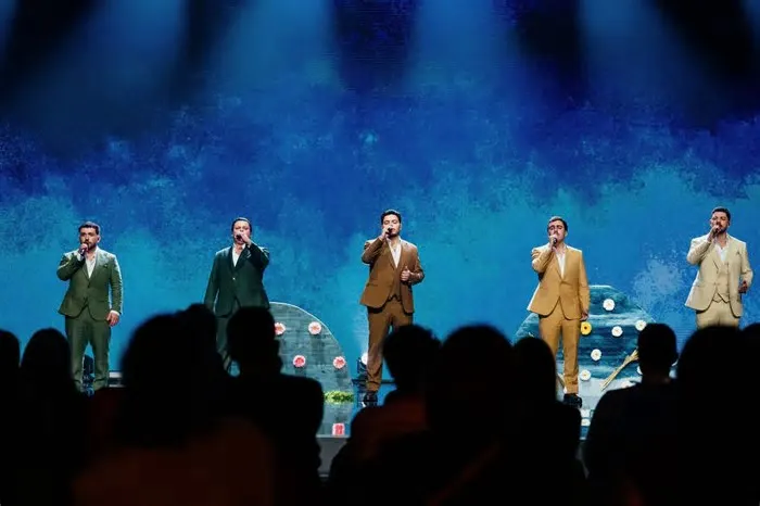 A banda de Beja venceu este sábado o Festival da Canção, com o tema ‘Rosa’, e irá representar Portugal na Eurovisão, em Viena ...