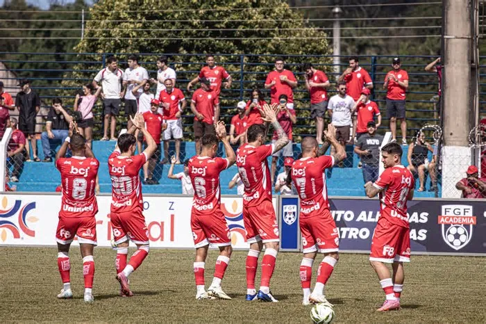 Na temporada de 2026, a Série B do Campeonato Brasileiro contará com um novo formato de transmissões, envolvendo vários meios ...