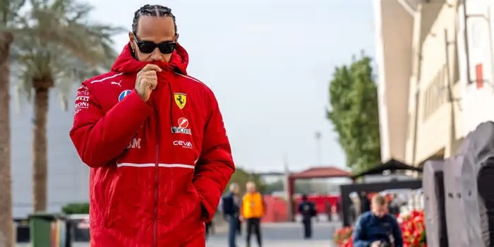 Lewis Hamilton pediu aos países africanos que recuperem o controlo dos seus recursos e, ao mesmo tempo, apelou ao regresso da ...