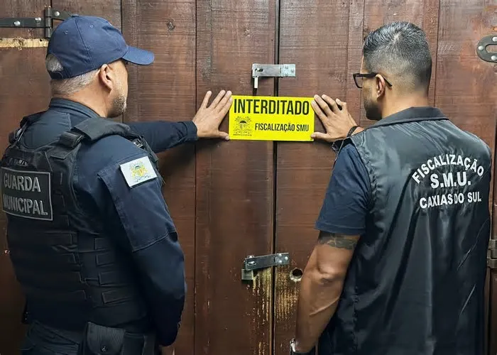 Ação integrada de forças de segurança interditou local irregular e registrou autuações e casos de embriaguez ao volante ...