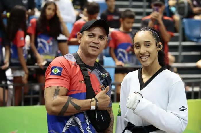 Foram contemplados 11 técnicos de atletas paralímpicos, englobando atletismo goalball e judô. Com foco no fortalecimento de ...