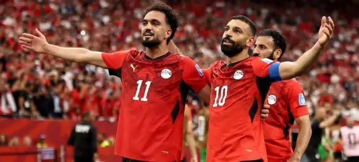 Seleção egípcia conquista sua primeira vitória em Mundiais e assume a liderança do Grupo G – Fran Santiago/ Getty Images O ...