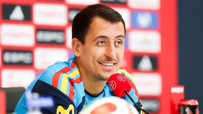 O atacante espanhol Mikel Oyarzabal viveu os dois lados opostos da Copa do Mundo em menos de uma semana; após um início ...