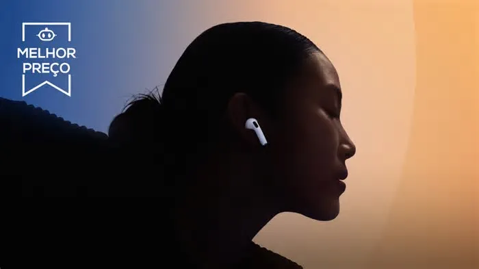 AirPods 4 oferecem áudio personalizado e suporte à Siri; oferta traz fones de ouvido da Apple com desconto de 28% no Pix com ...