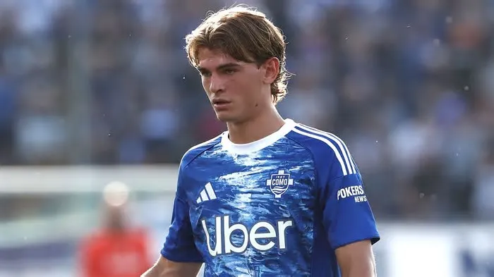 O argentino Nico Baz, meio-campista do Como, recusou-se a retornar ao Real Madrid na próxima temporada. Nico Baz chegou ao ...