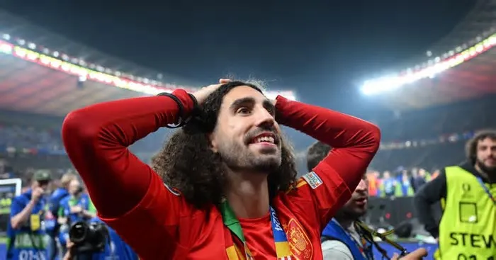 Negociação do lateral espanhol pode chegar a € 60 milhões, cifra superior ao valor de mercado estimado para todo o elenco da ...
