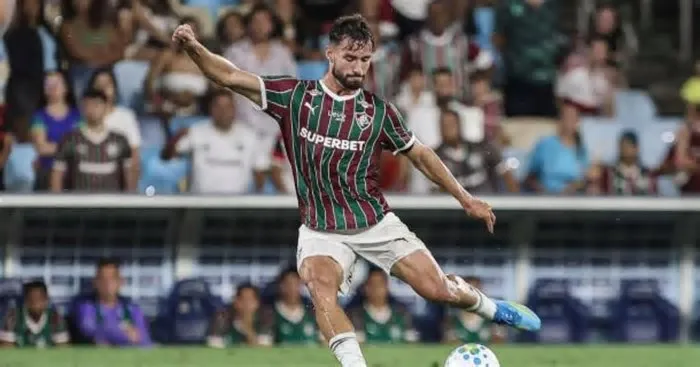 O mercado da bola segue movimentado e o Fluminense virou alvo recente de cobiça internacional, já que o clube vem recebendo ...