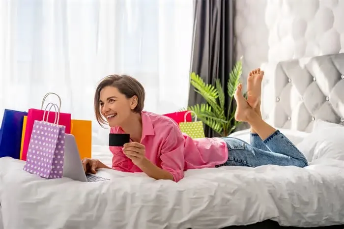 Grandes plataformas de e-commerce e marketplaces, como Netshoes, Shopee, Magazine Luiza, AliExpress e Hoteis.com, concentram ...