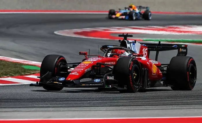 Charles Leclerc deixou a classificação do GP de Barcelona frustrado após bater no início do Q3 e admitir que se sente ...