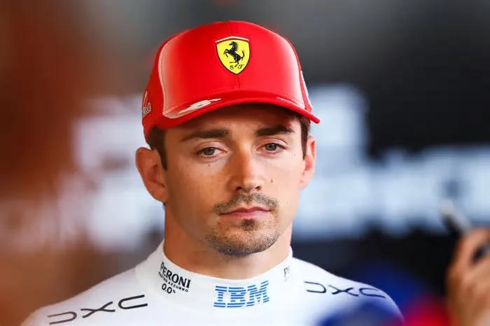 Piloto da Ferrari larga na 10ª posição, enquanto Lewis Hamilton teve o segundo melhor tempo da sessão ...