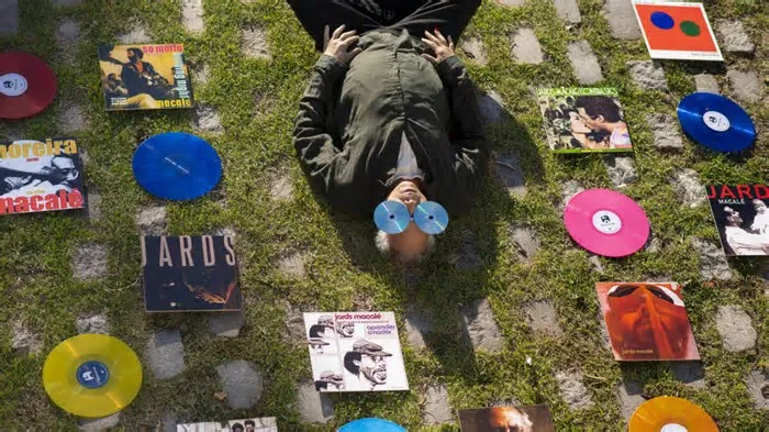 O Festival MIMO celebra este ano uma dupla efeméride: 10 anos de presença em Portugal e a estreia, na cidade de Guimarães, do ...