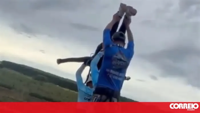 Dois homens abandonaram o local após o incidente mas foram localizados com o apoio de um helicóptero durante buscas numa zona ...