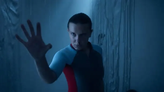 O controverso final de Stranger Things continua gerando debates intensos entre os fãs, especialmente sobre o destino de ...