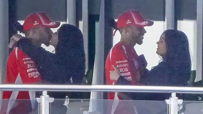 É oficial! Lewis Hamilton e Kim Kardashian formam o mais novo casal do momento. O piloto de Fórmula 1 e a empresária foram ...