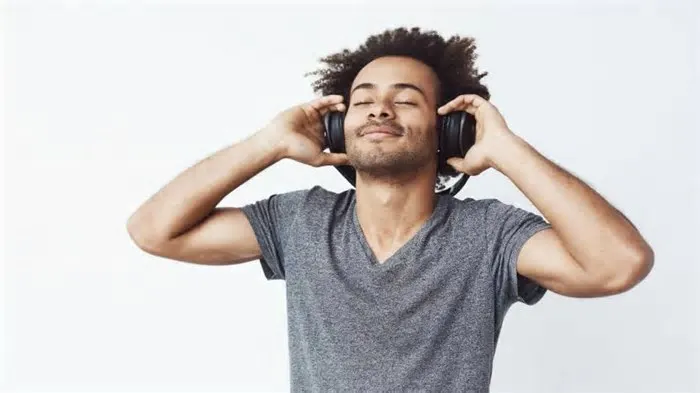 Das lembranças da infância aos grupos de amizade, especialistas mostram como as preferências musicais ajudam a construir a ...