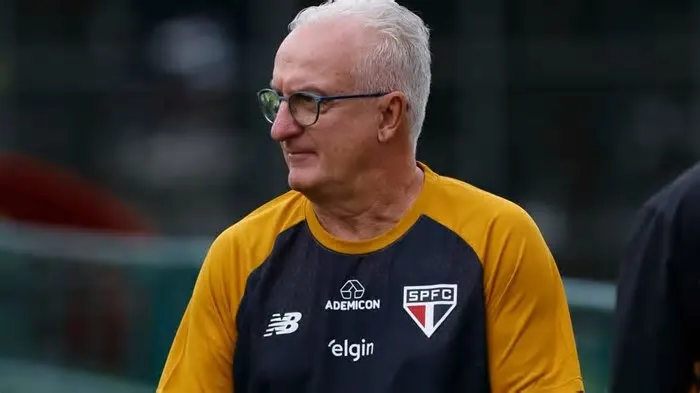 O São Paulo vivia uma queda técnica na pausa da Copa do Mundo de 2026; relembre as campanhas do Tricolor em outros de ...