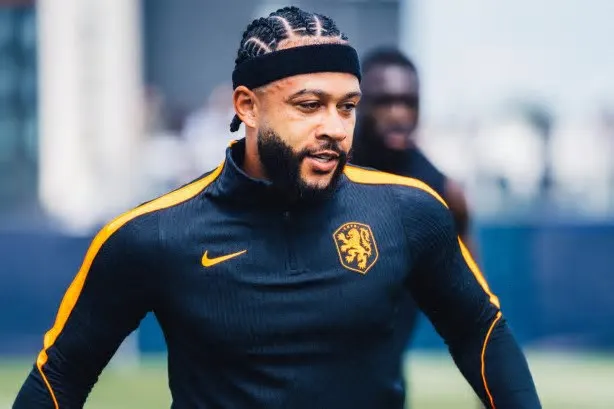 Segundo o técnico Ronald Koeman, Memphis está totalmente recuperado fisicamente após retornar de lesão e reúne condições para ...